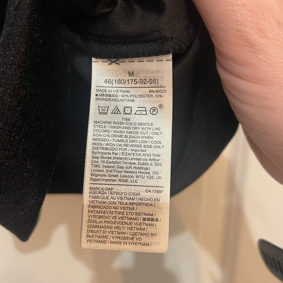 GAP Elegant Black velvet Ruffle Sleeve Blouse - Picture 4 of 5